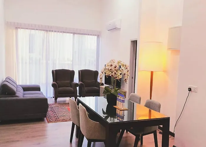 Sann\'S Lodge